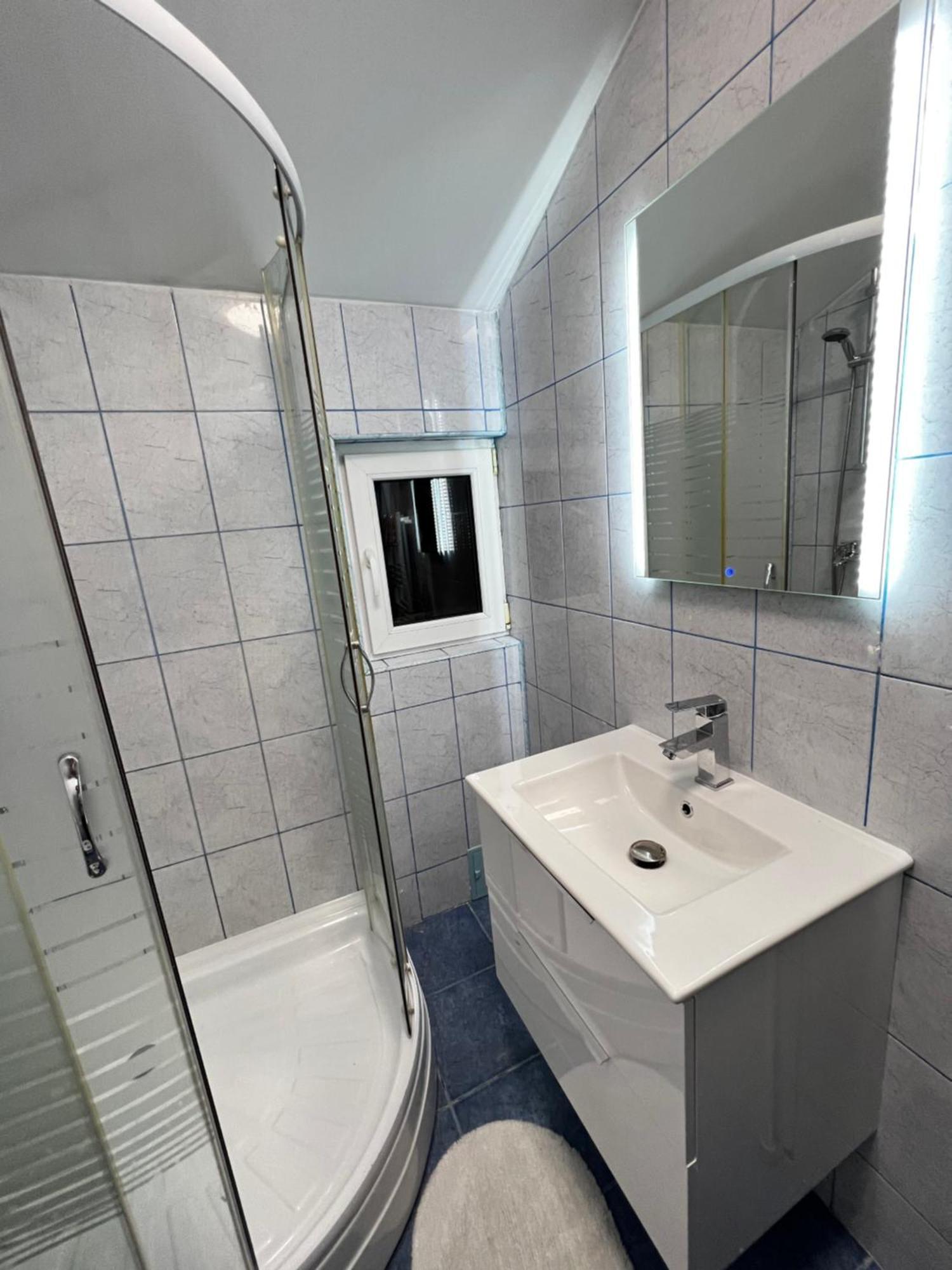 Ndl City Center Apartment Cluj Napoca Bagian luar foto