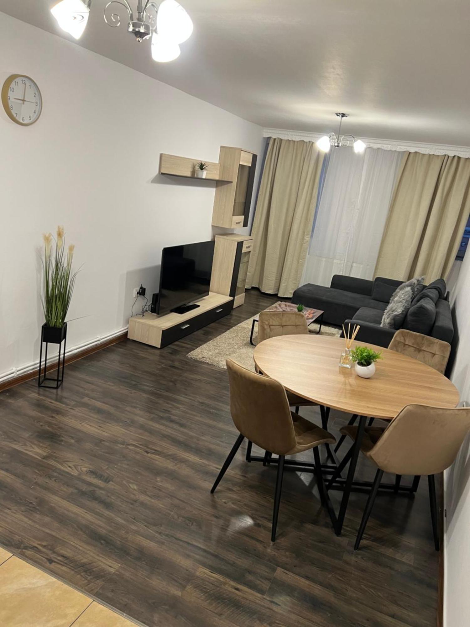 Ndl City Center Apartment Cluj Napoca Bagian luar foto